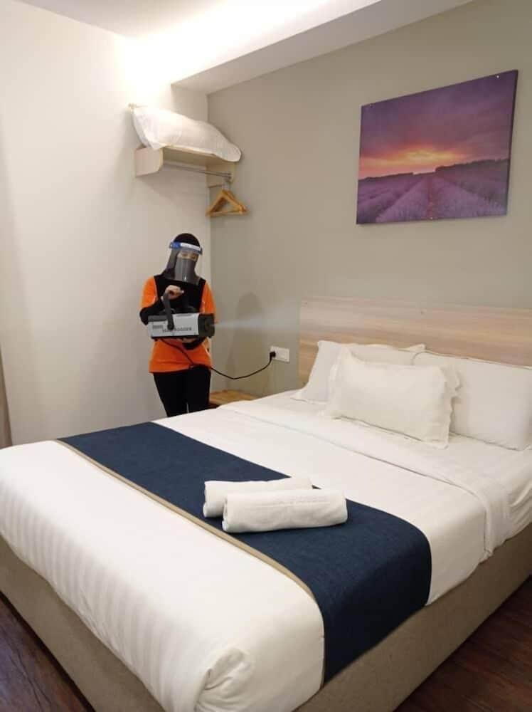 1orange Sri Petaling